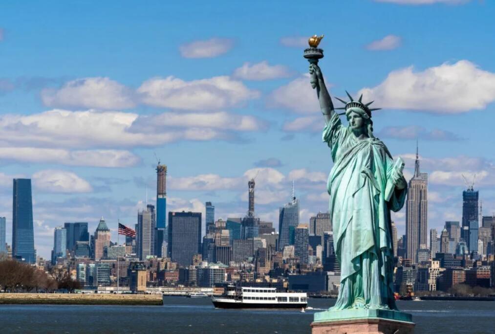 Apartment Mobility-friendly King Haven After Request A Bookin Write Me Telеgram Admiook New York